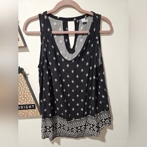 Old Navy Patterned Tank Top